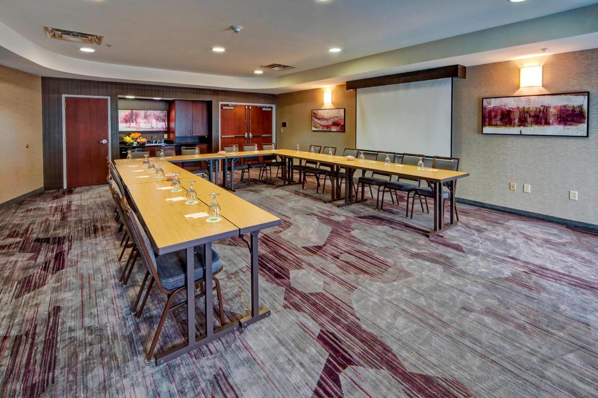 Courtyard By Marriott Memphis Southaven Hotel Exterior photo