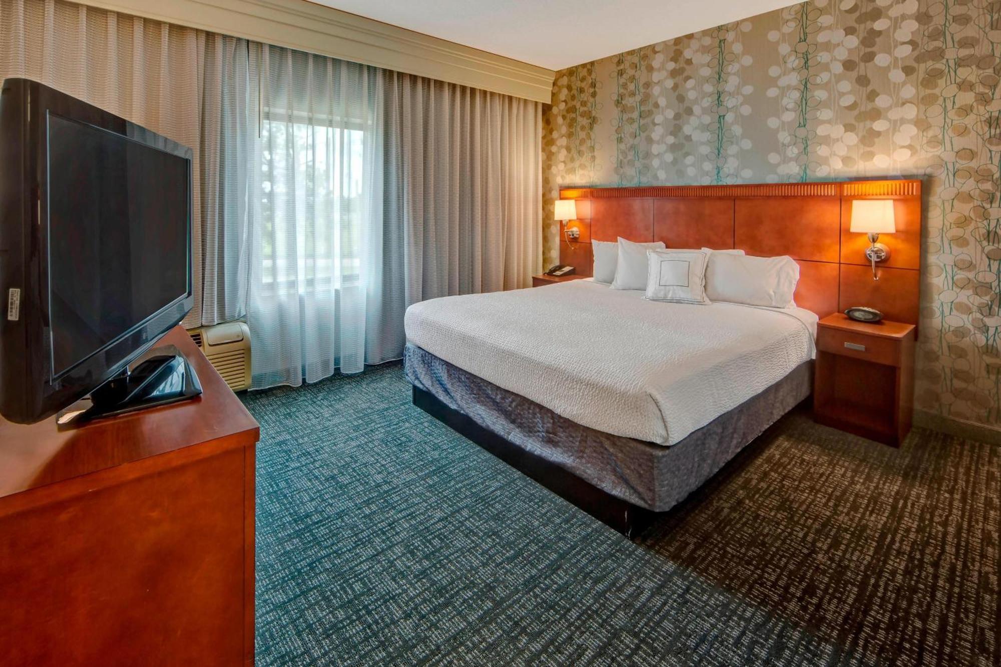 Courtyard By Marriott Memphis Southaven Hotel Exterior photo